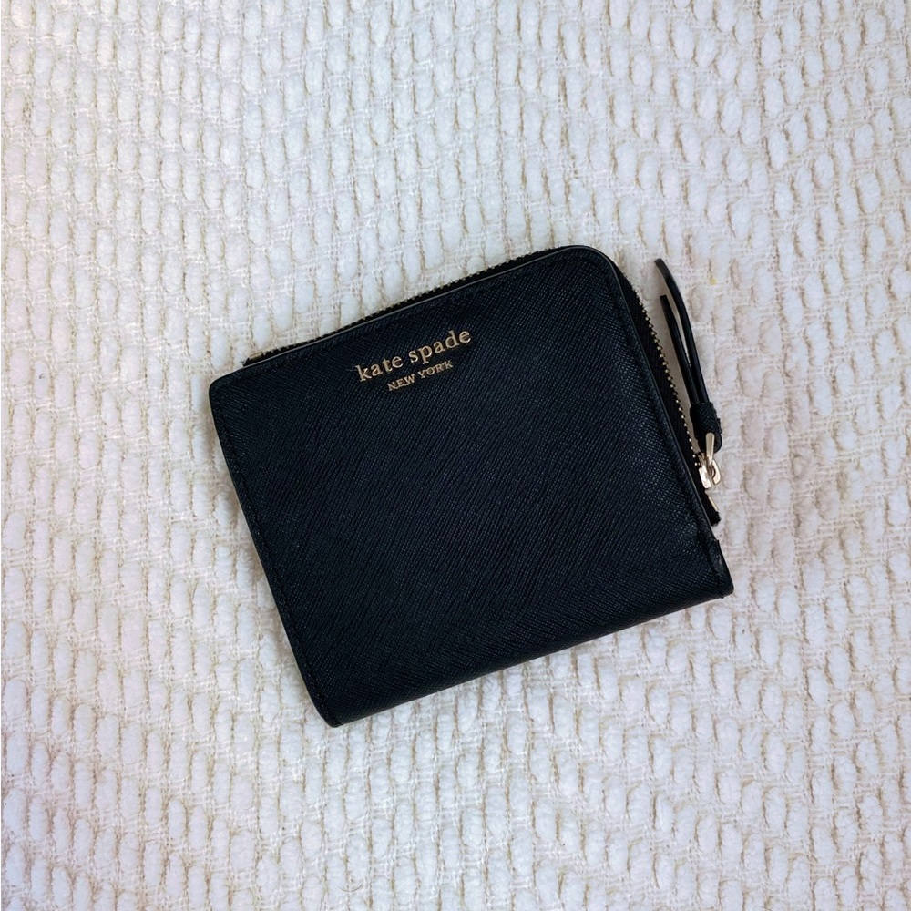 Kate Spade Wallet 💥SOLD 💥